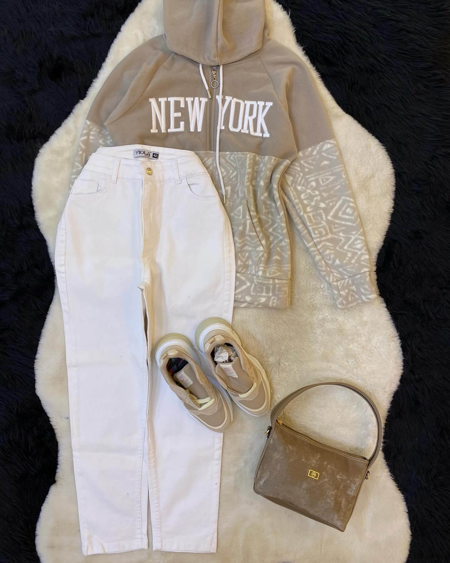 dema_fashion2-٢٠٢٥٠١١٥-0004