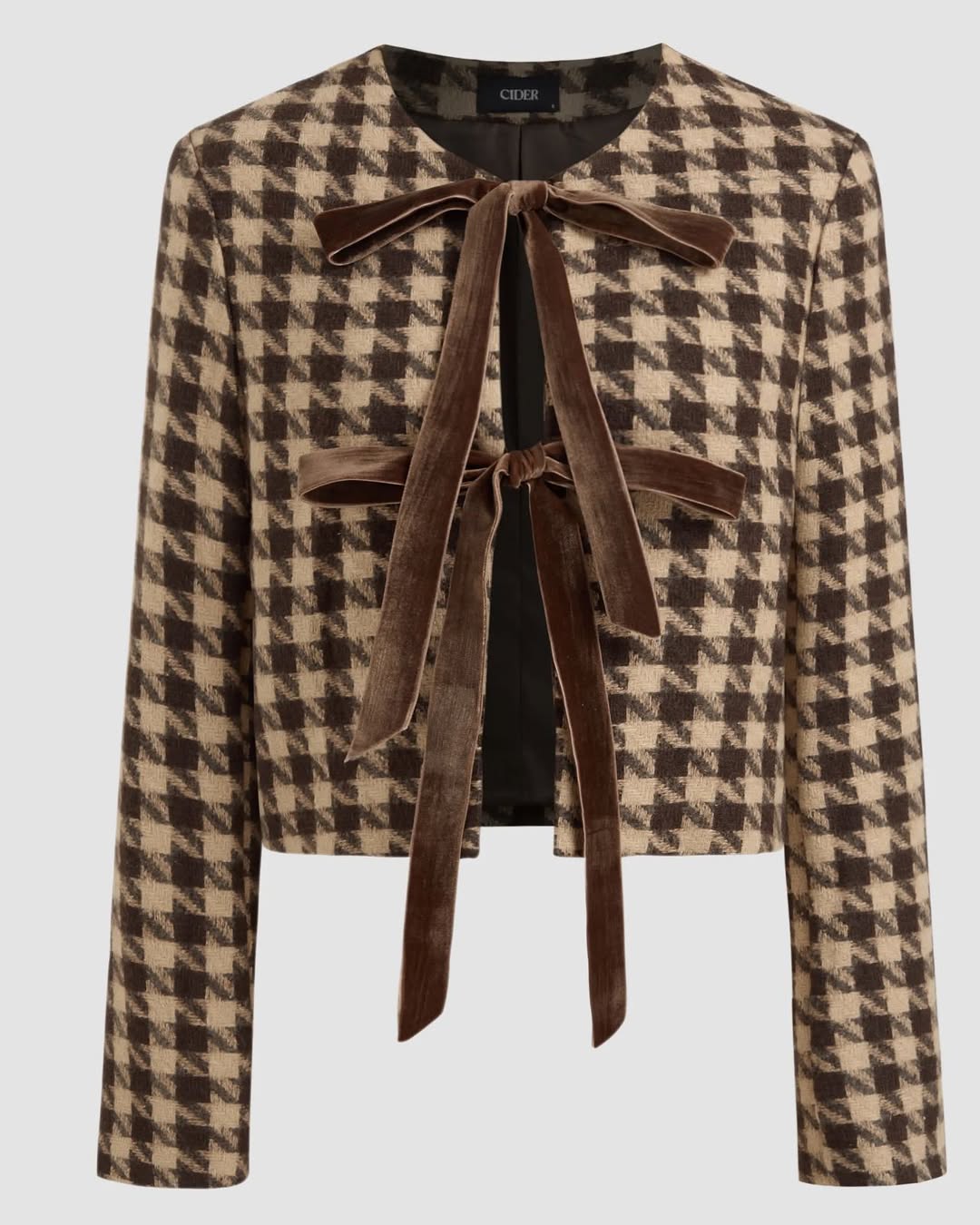 laura1co-٢٠٢٥٠١٠٥-0006